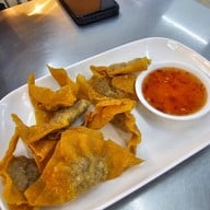 ลูกชิ้นปลาบรรทัดทอง ที่1 จส.100 นวมินทร์