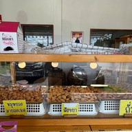 บรรยากาศ แม่เล้ากะหรี่ปั๊บ