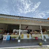 หน้าร้าน แม่เล้ากะหรี่ปั๊บ