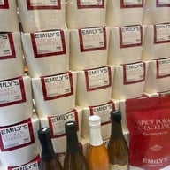 Emily's เส้นหมี่ไก่ฉีก Emily’s เส้นหมี่ไก่ฉีก