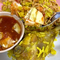 สุกี้รสเด็ด ก๋วยเตี๋ยวซี่โครงหมู