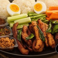 ✨️หมู-เนื้อทอดรสลาบ แซ่บๆ👍 By กินกับซ้อ ✨️