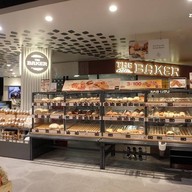 หน้าร้าน The Baker Tops Rama 2