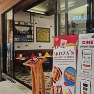หน้าร้าน Mozza by Cocotte ดิเอ็มควอเทียร์