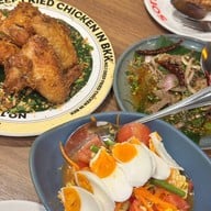 ส้มตำนัว Siam Square Soi 5