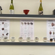 MmD. Cafe - ถนนปั้น