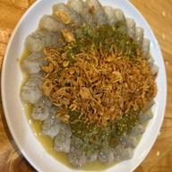 กุ้งแช่น้ำปลา ส้มตำ ข้าวกะเพรา(แซ่บซูชิ) ท่าอิฐ(ร้านแซ่บซูชิ)