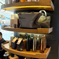 บรรยากาศ Starbucks Central Rama2-1st fl.