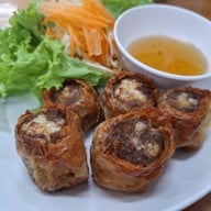 ข้าวต้มหัวปลาฝาแฝด ขุนกระทิง