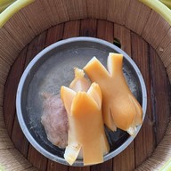 เมนูของร้าน ครัวน้ำตาล By Tarn Restaurant