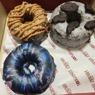 Doughnut Library - Sukhumvit 77