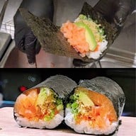 Kanori Hand Roll Bar  Central Embassy