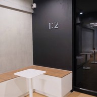 1:2 coffee  บางแสน