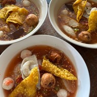 เมนูของร้าน เย็นตาโฟรสเด็ด แบริ่ง 68