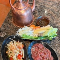 Chin Bo Dang - ชิ้น โบ แดง The Emquartier