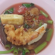เมนูของร้าน ต้นเย็นตาโฟกุ้งทอด