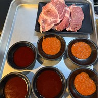 เมนูของร้าน 엉터리생고기 무한리필 명동점 | Myeongdong Korean BBQ