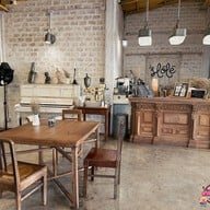 Slole Cafe & Garden