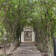 Slole Cafe & Garden
