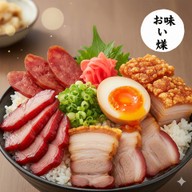 ข้าวหมูแดง ประตูน้ำตู้