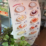 วน วน ขนมเบื้อง หน้า รพ.พัทยาปัทมคุณ