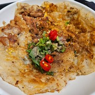 แอนก๋วยเตี๋ยวคั่วไก่ CentralWorld