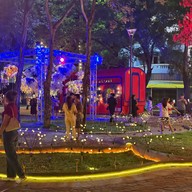 สวนหย่อมเซี่ยงตึ้ง