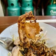 ก๋วยเตี๋ยวหมูตุ๋นนายเป็ด