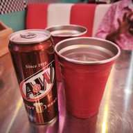 เมนูของร้าน A&A Diner ทรีสแควร์