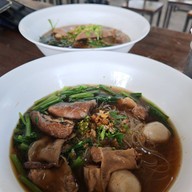 สนธยา ก๋วยเตี๋ยวเนื้อตุ๋น หมูตุ๋น สนธยา ดอนเมือง ก๋วยเตี๋ยวเนื้อตุ๋น หมูตุ๋น