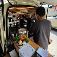 บรรยากาศ OMYIM COFFEETRUCK สาขา 1 พระราม 2 ซอย 47