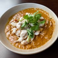 เลียปาก