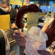 เมนูของร้าน Black Pork Sausage Raohe Night Market