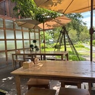 ณ ชล บางแสน