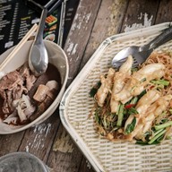 ก๋วยเตี๋ยวปาเกียว วัดโคนอน มหาสวัสดิ์