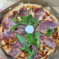 เมนูของร้าน Royal Pizza Phrakhanong