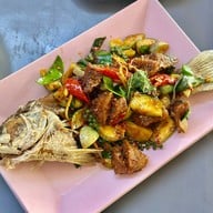 เมนูของร้าน ร้านครัวบ้านพ่อตา พัทยาใต้