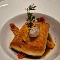 Raya Restaurant & wine bistro / Raya Coffee