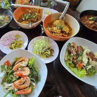 ⭐ ซอบ : อาหารเหนือ - อีสาน ลาดกระบัง