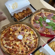 เมนูของร้าน Royal Pizza Phrakhanong