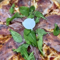 เมนูของร้าน Royal Pizza Phrakhanong