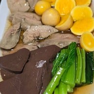 สุรพลข้าวมันไก่สิงคโปร์