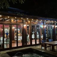 Raya Restaurant & wine bistro / Raya Coffee