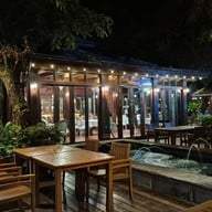 Raya Restaurant & wine bistro / Raya Coffee