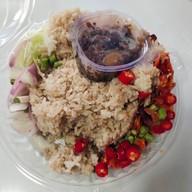 เมนูของร้าน แม่พลอย ตามสั่ง