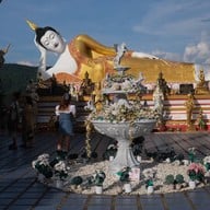 วัดพระธาตุดอยคำ (วัดสุวรรณบรรพต)