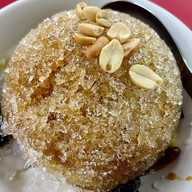 โบ๊ยเกี๊ย เจ๊เนี๊ยว (น้ำแข็งใส)