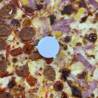 เมนูของร้าน Royal Pizza Phrakhanong