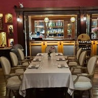 Raya Restaurant & wine bistro / Raya Coffee