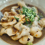 โกจิก๋วยเตี๋ยวเรืออยุธยา นนทบุรี